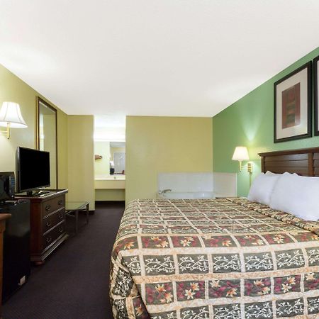 Days Inn Lamont/Monticello Exteriör bild