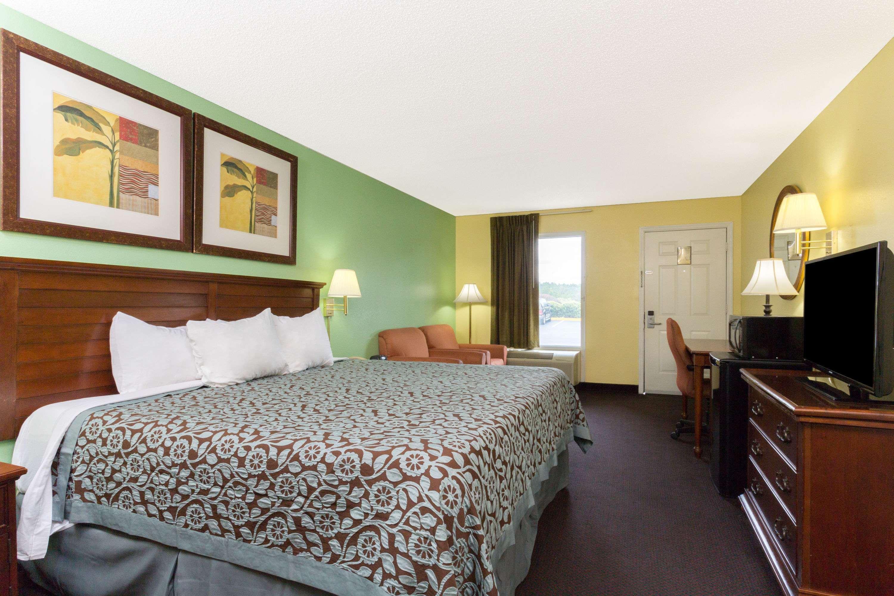 Days Inn Lamont/Monticello Exteriör bild