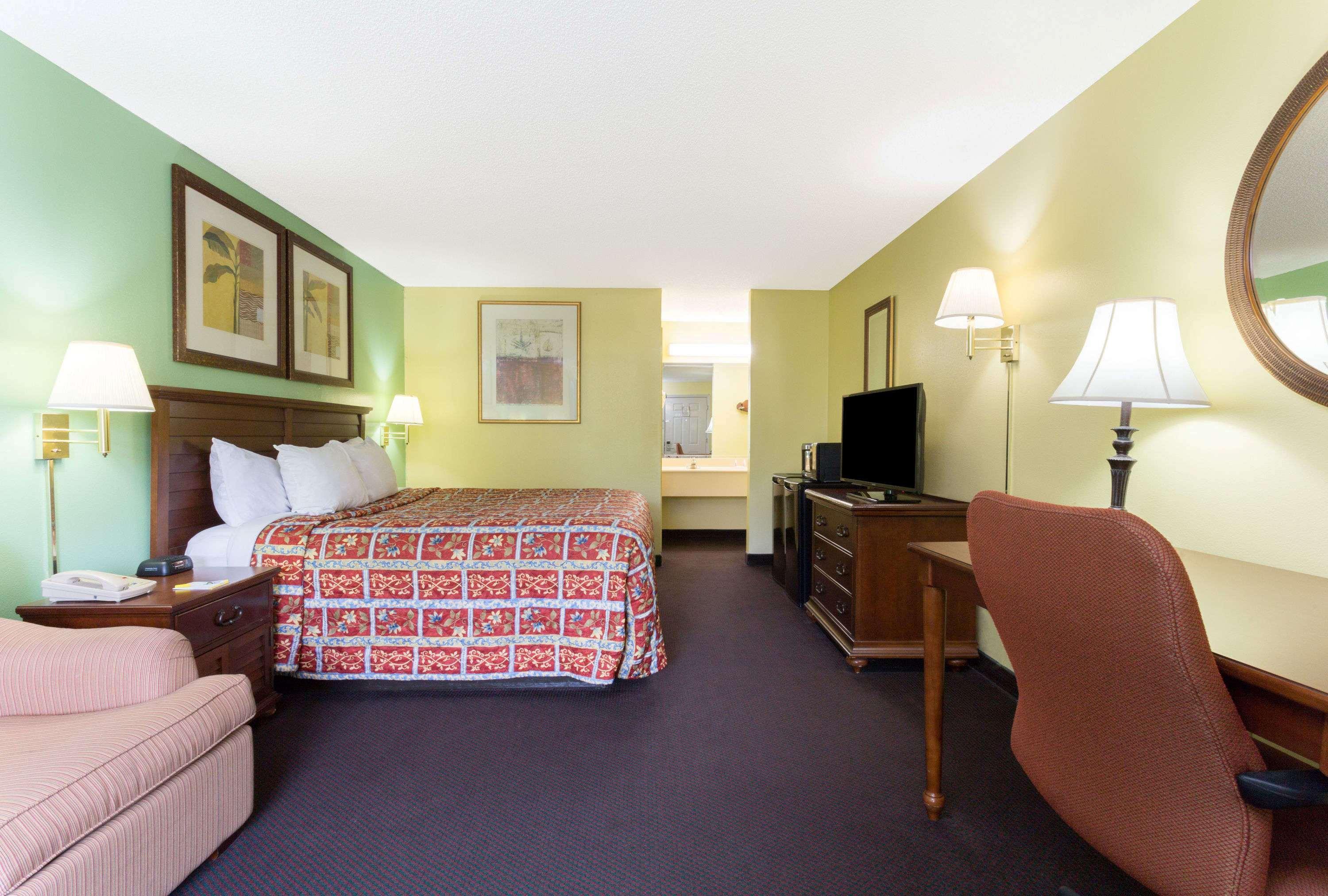 Days Inn Lamont/Monticello Exteriör bild